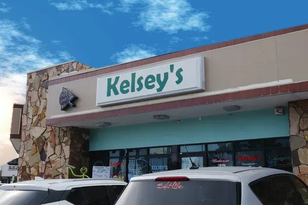 Kelsey's Bar & Grill, Bradenton