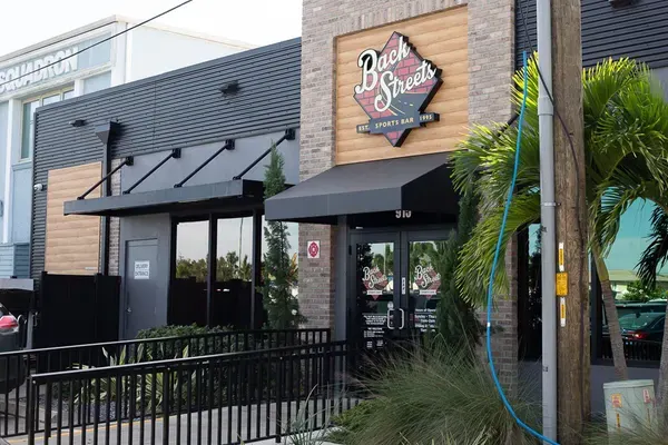 BackStreets Sports Bar, Cape Coral