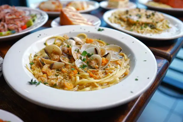 Personal Pizza at Buon Appetito Restaurant & Bar, Cape Coral – $11 on the menu