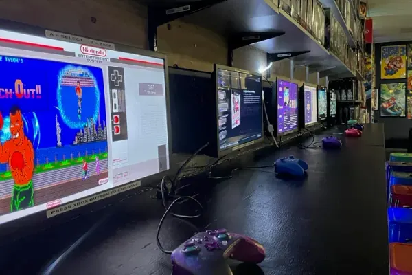 Cheese at Game Night Arcade, Coral Springs – $10 on the menu