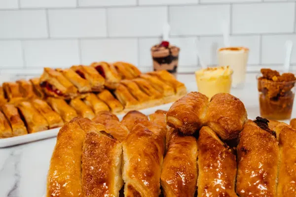Vicky Bakery Davie, Davie