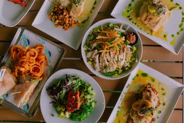 Quarterdeck Restaurant + Sports Bar, Fort Lauderdale