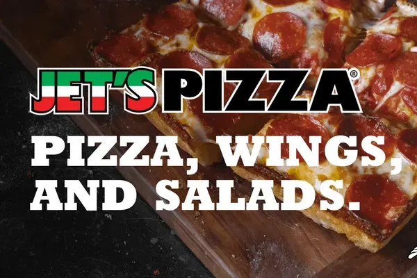 Superespecial at Jet's Pizza, Fort Myers – $80 on the menu