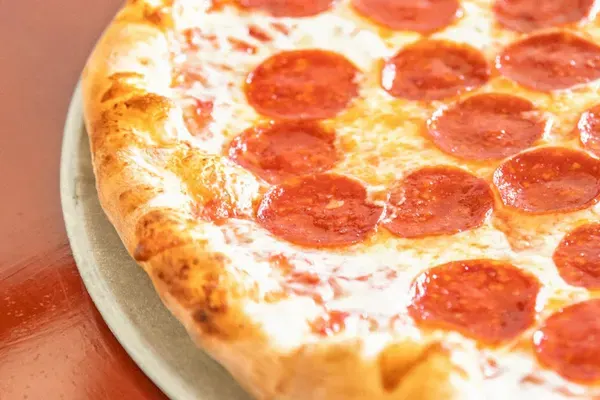 Capone's Flicker Lite Pizza & Raw Bar, Hollywood