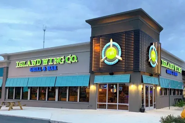 Island Wing Company Grill & Bar - Jacksonville Southside, Jacksonville