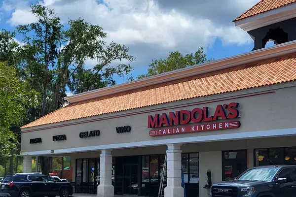Personal Pizza at Mandolas Italian Kitchen, Jacksonville – $3.50 on the menu