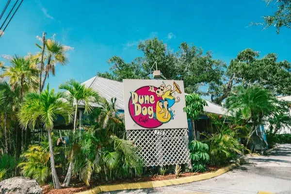 Dune Dog Cafe, Jupiter