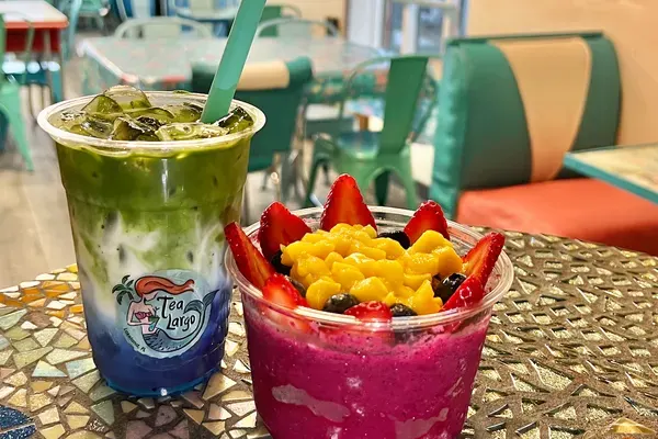 Tea Largo Beverage & Bowls, Lakeland