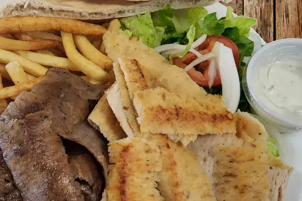 Bosphorus Gyros and Kebabs (Greek , Mediterranean), Largo