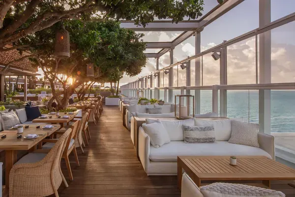 Watr At The 1 Rooftop, Miami Beach