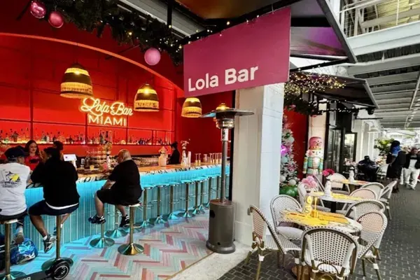 Lola bar, Miami