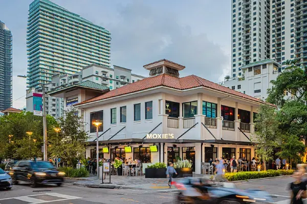Moxies Miami Restaurant, Miami