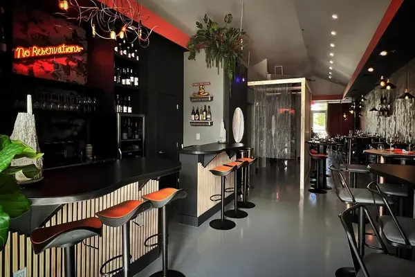 no reservations restaurant & wine bar, Miami