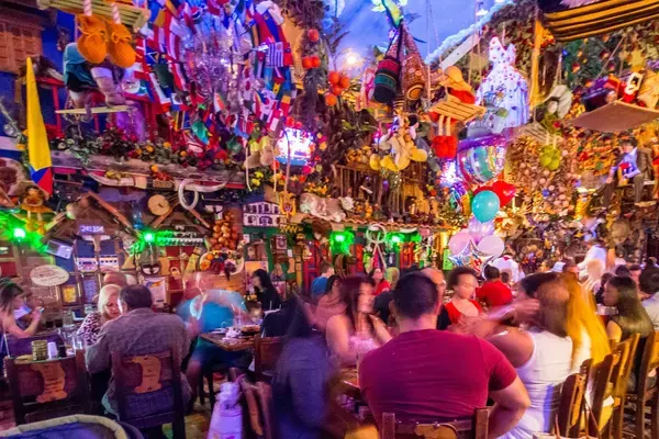 Pueblito Viejo, Miami