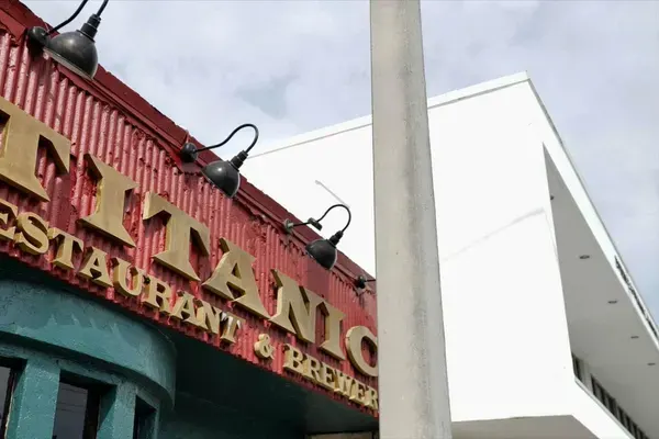 Titanic Brewery & Restaurant, Miami