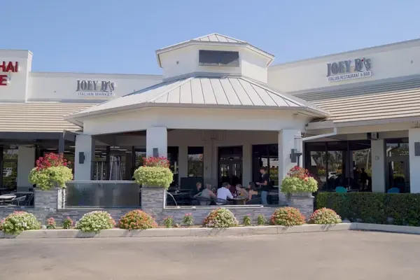 Joey D's Italian Restaurant, Naples