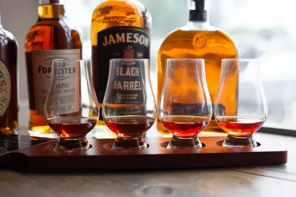 Whiskey Park, Naples