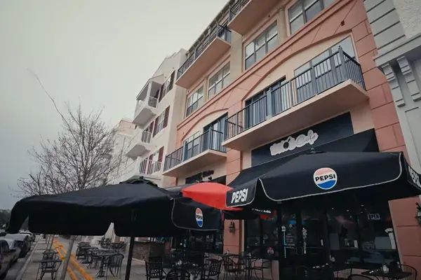 Nunos Cafe, Orlando