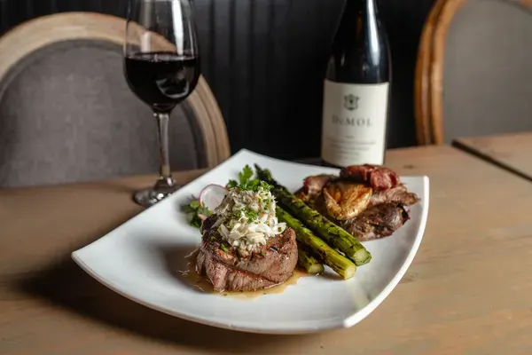George Bistro + Bar, Pensacola