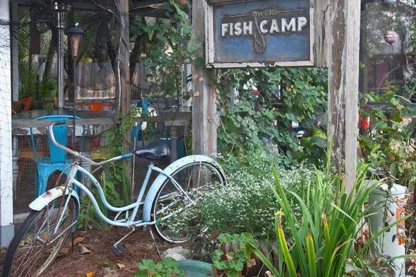 Owens Fish Camp, Sarasota