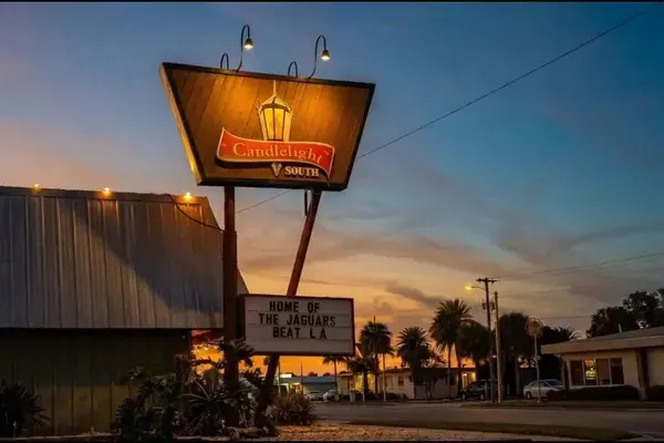 Classic Sabrett Hot Dog at Candlelight South Restaurant, St. Augustine – $10 on the menu