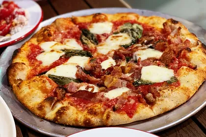 Margherita pizza