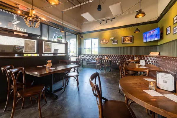 Strandhill Public (Brandon), Tampa