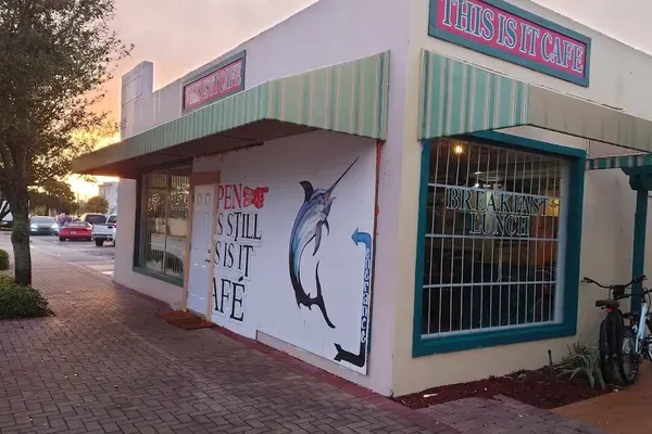 This Is It Cafe, West Palm Beach