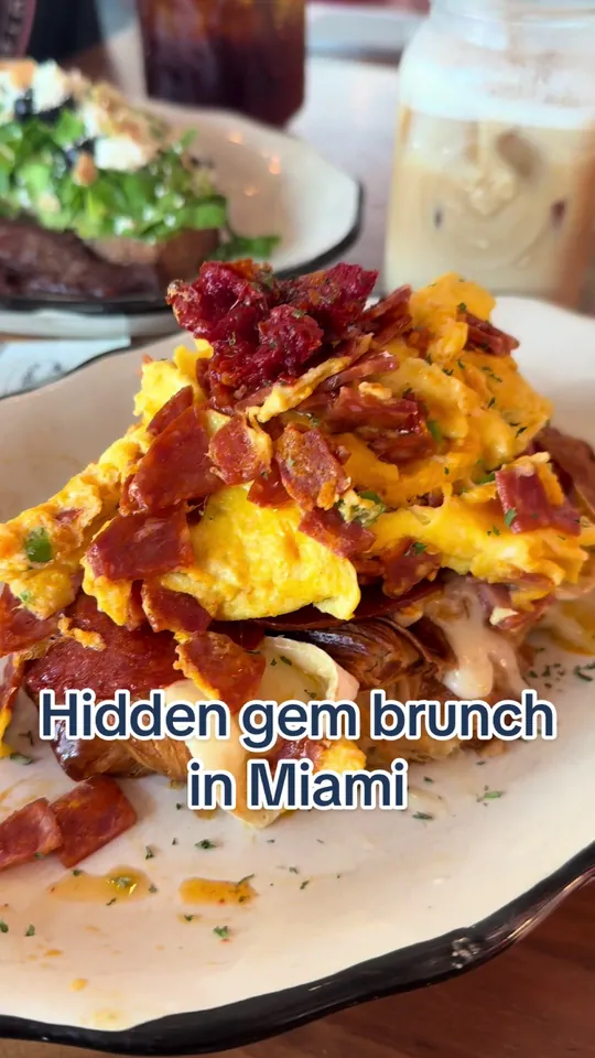 Breakfast at La Boulangerie Boul'Mich, Boca Raton – $10.99 on the menu