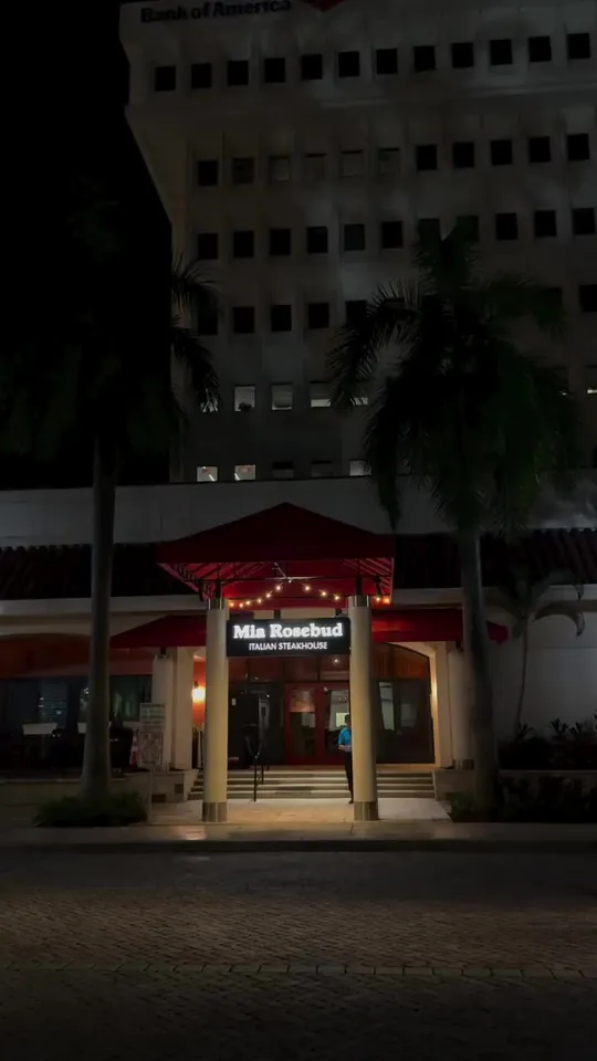Video at Mia Rosebud Italian Restaurant, Boca Raton