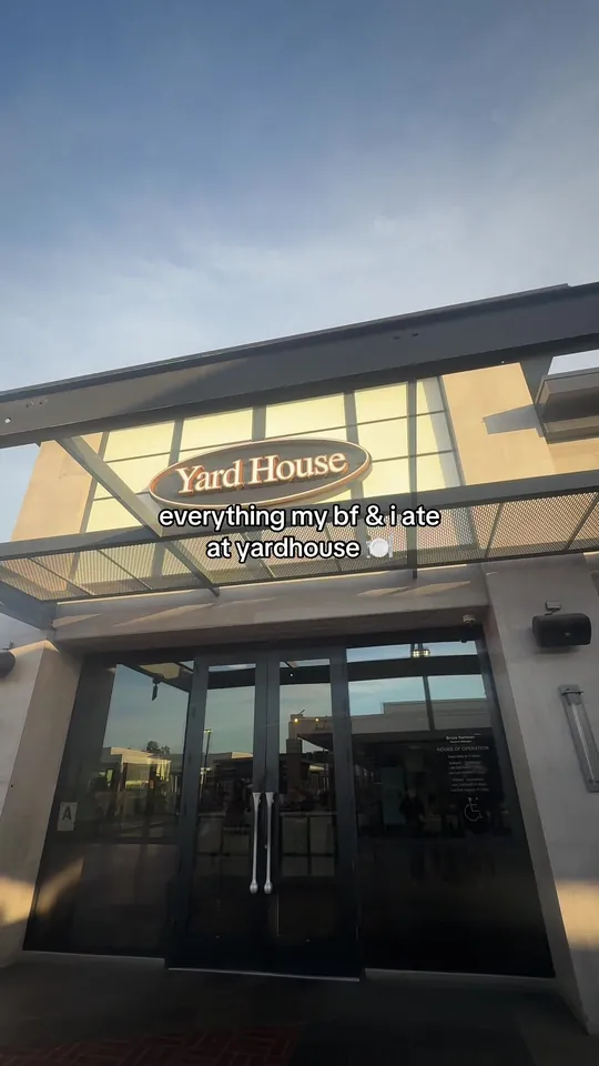 Video at Yard House, Boca Raton