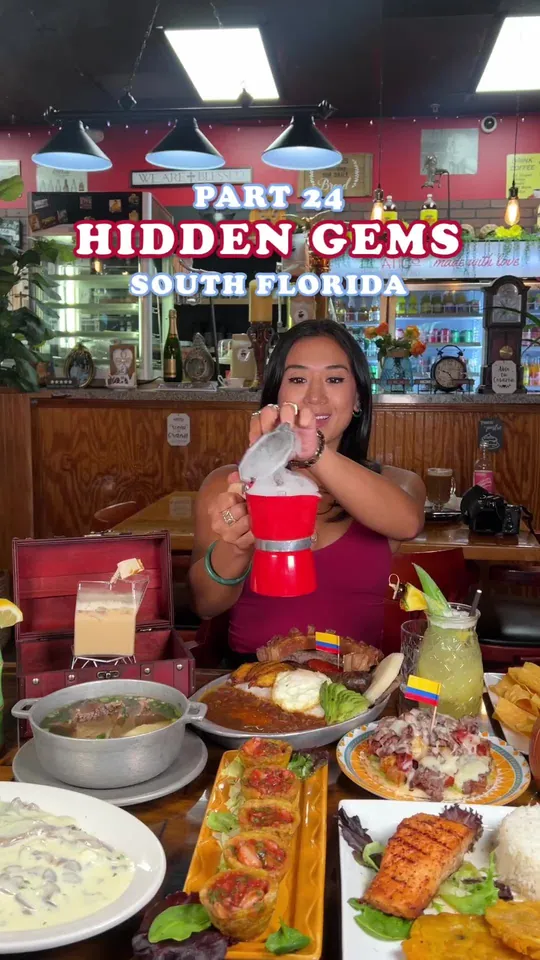 Video at El Atico Coffee and Restaurant, Boynton Beach