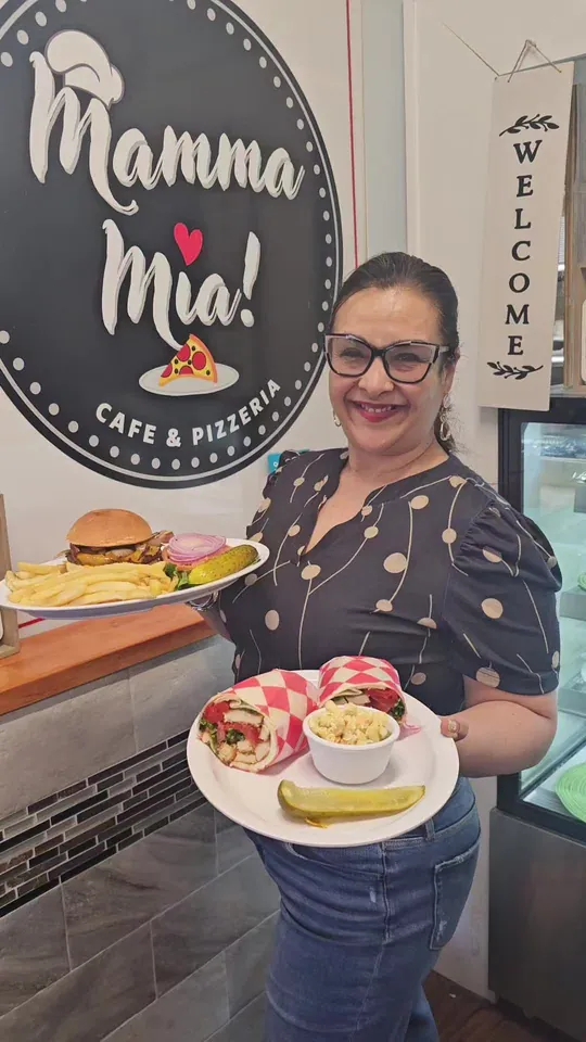 Video at Mamma Mia Italian Restaurant, Boynton Beach