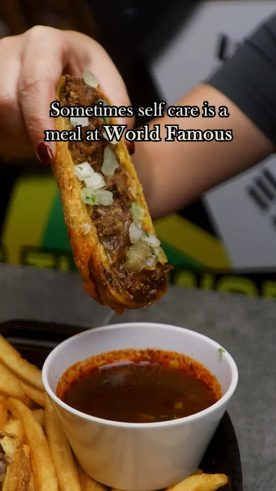 Dessert at World Famous Boynton Beach, Boynton Beach – $5.49 on the menu