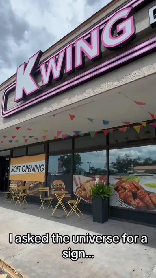 Video at Kwing Deli, Bradenton