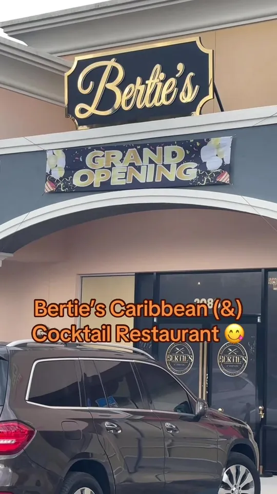 Cocktails at Bertie’s Restaurant, Brandon