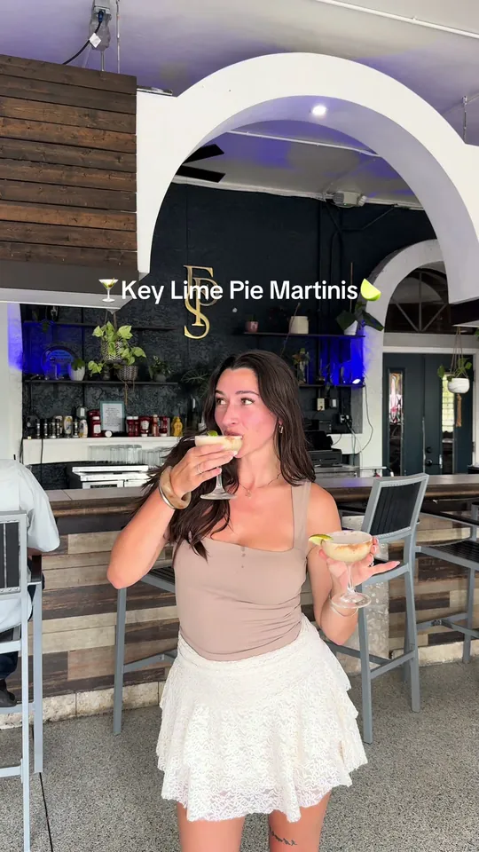 Cocktails at Front Porch Social, Cape Coral