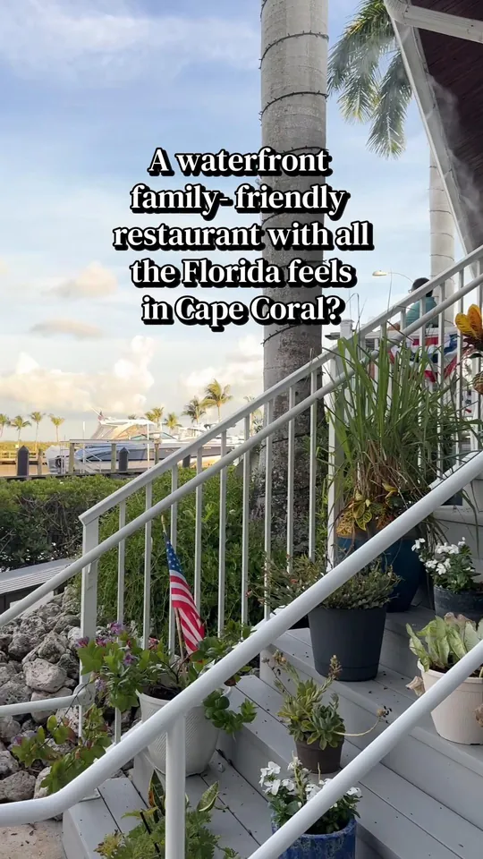 Video at High Tide Social House, Cape Coral