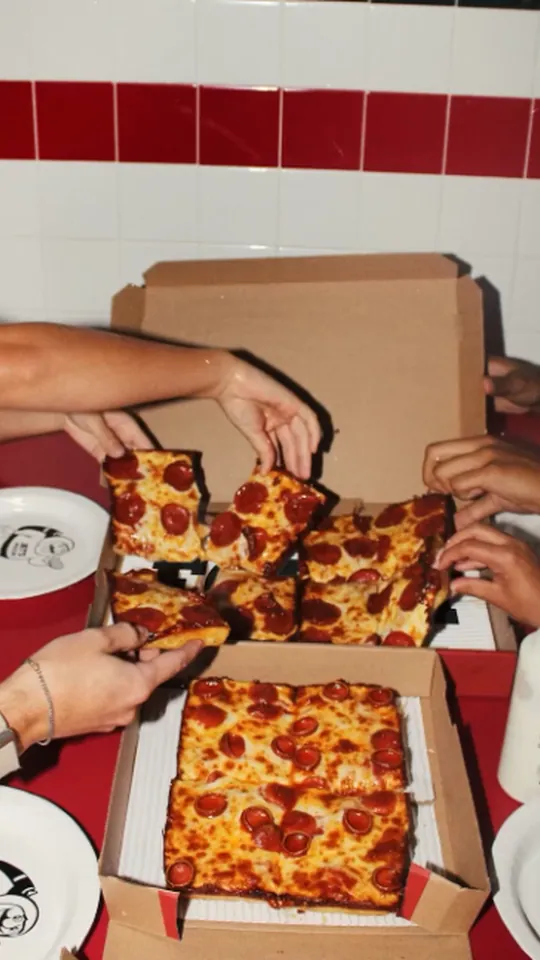 Pizza at Jet's Pizza, Coral Springs