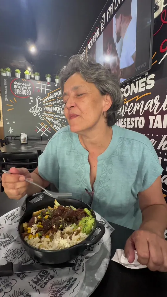 Video at Los Perros del Sobrino, Coral Springs