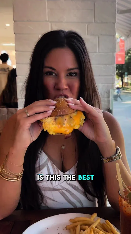 Burger at Burt & Max's, Delray Beach – $18 on the menu