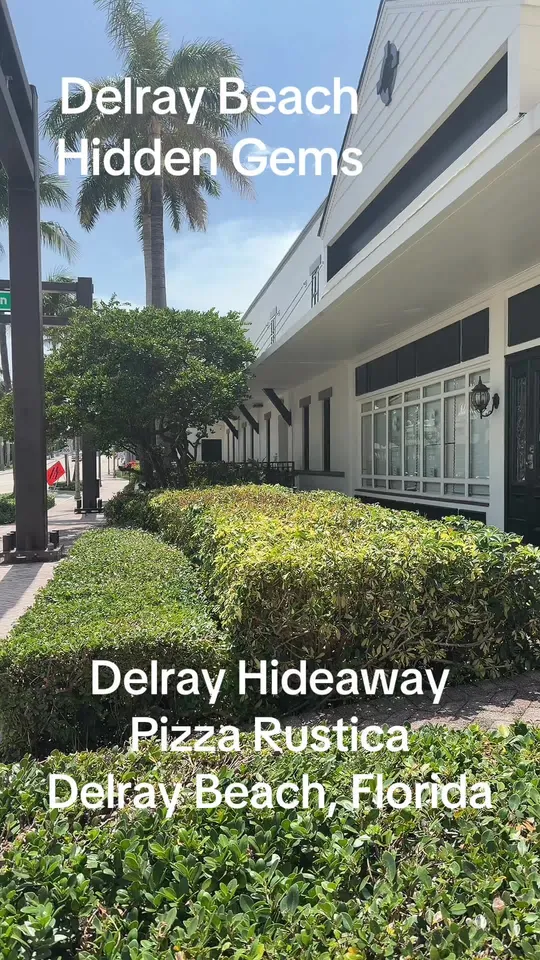 Pizza at Delray Hideaway, Delray Beach – $13.95 on the menu