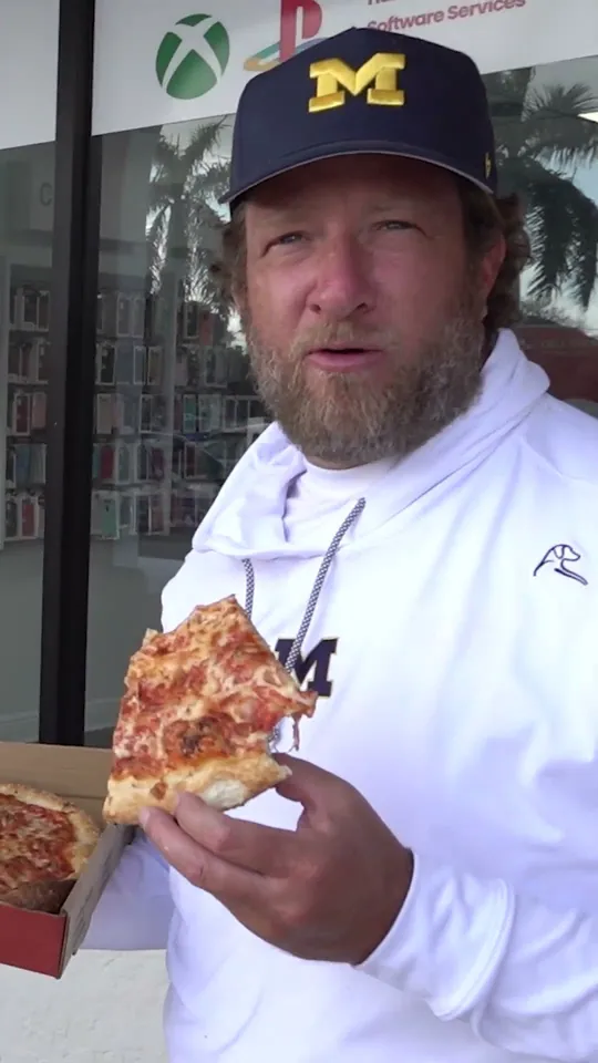 Pizza at Delray Pizza, Delray Beach – $3.50 on the menu