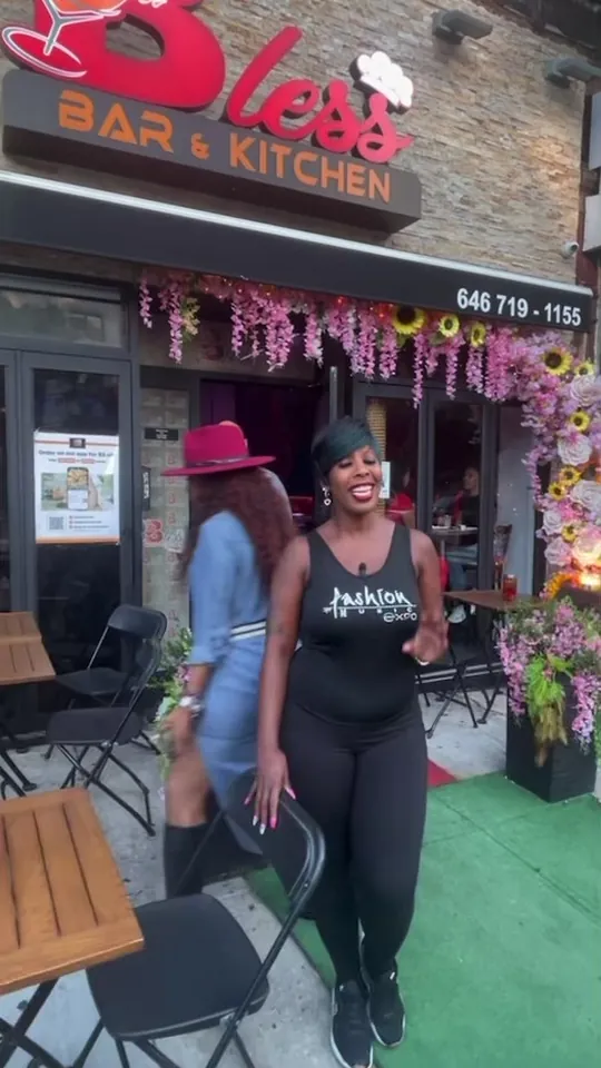 Video at Uptown Pizza, Delray Beach