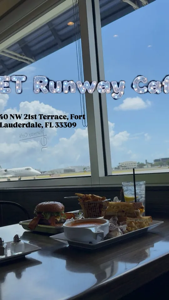 Brunch at Jet Runway Cafe, Fort Lauderdale