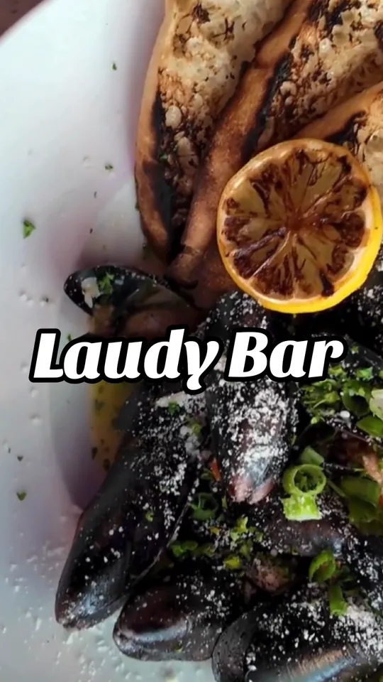 Video at Laudy Bar & Craft Kitchen, Fort Lauderdale