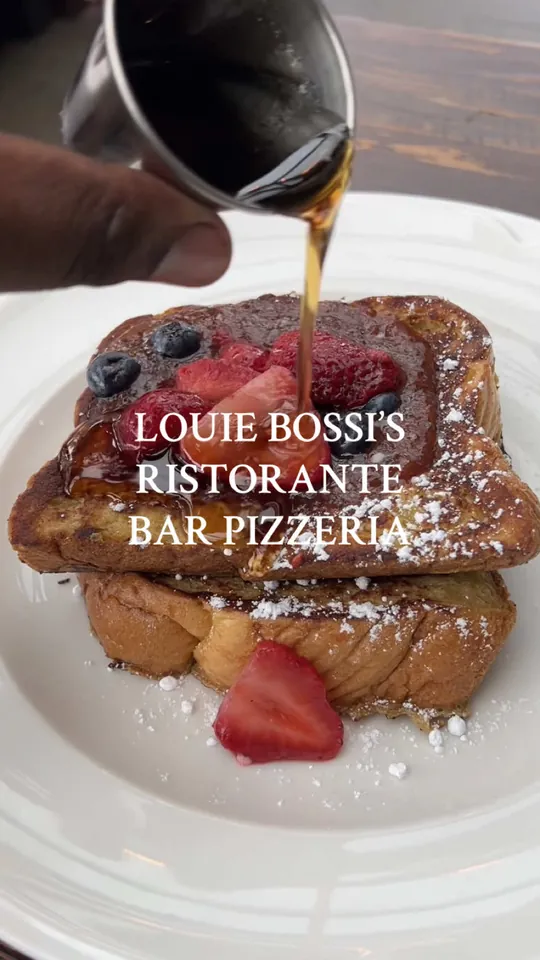 Aperol spritz at Louie Bossi's Ristorante Bar Pizzeria, Fort Lauderdale