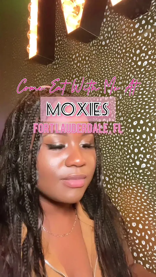 Video at Moxies, Fort Lauderdale