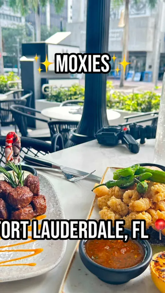 Brunch at Moxies, Fort Lauderdale