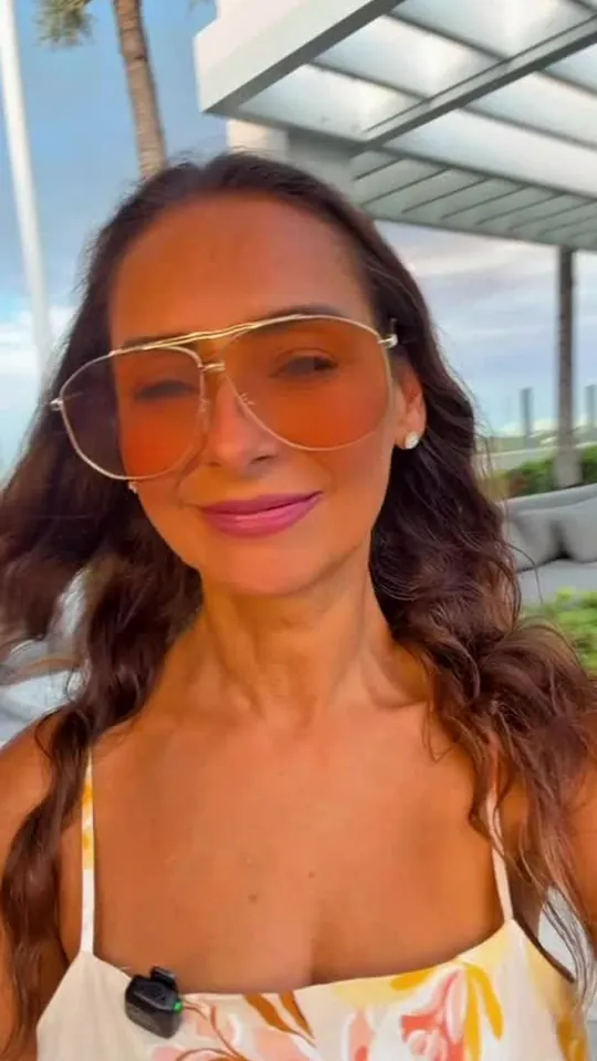 Video at The Easton Rooftop Pool & Lounge, Fort Lauderdale